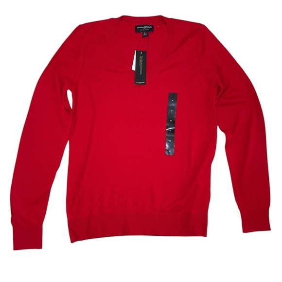 Banana Republic red Forever V-neck sweater sz M - Picture 1 of 5
